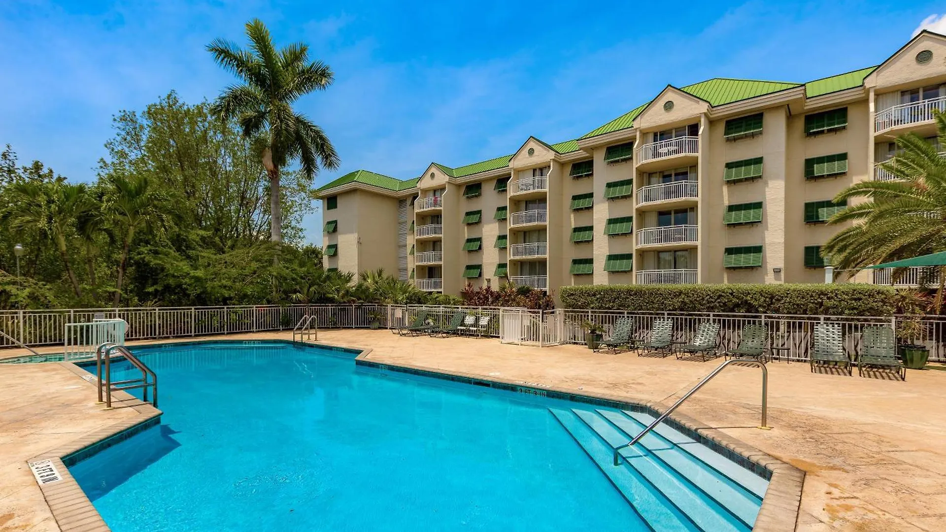 Sunrise Suites Cayo Coco Suite #208 Key West